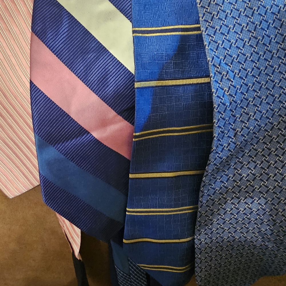 Tommy Hilfiger Navy and Pink Striped Tie